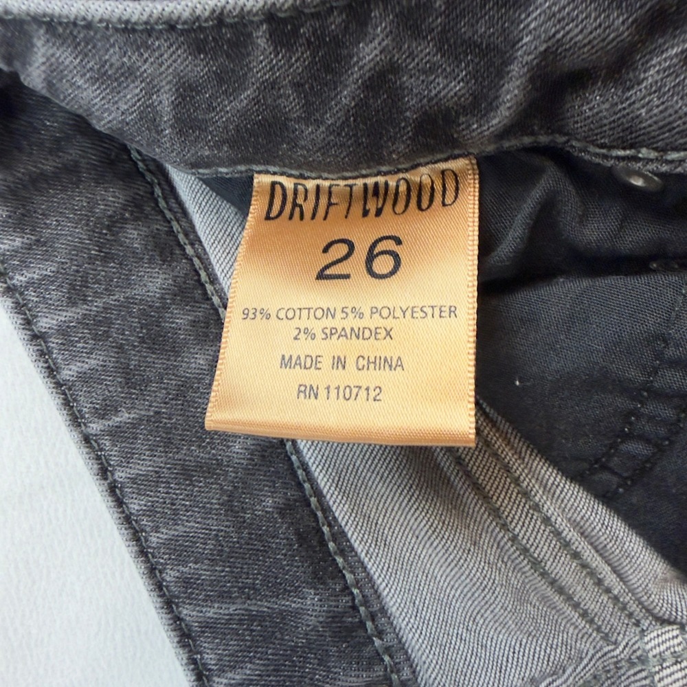 Driftwood Roxy Floral Embroidered Flare Jeans Gray Raw Hem Size 26 Classic Fit - Picture 7 of 10